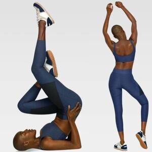 Outdoor Voices Black and Blue Two Tone  7/8 Warm Up Leggings Size Medium